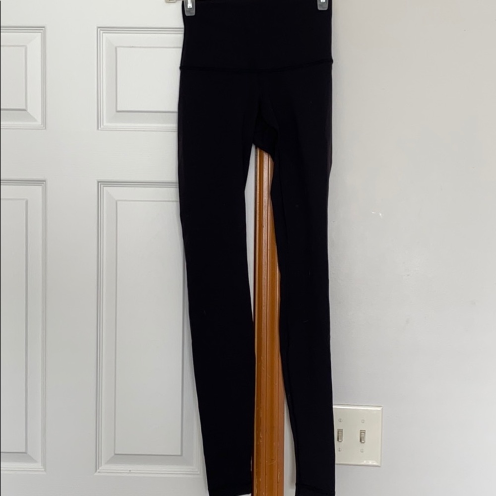 Lululemon wunder under